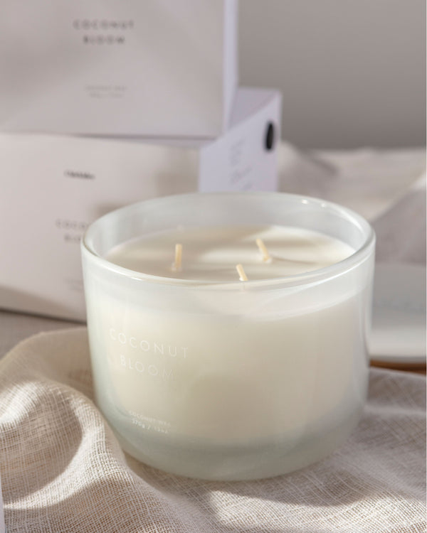 Coconut Bloom Neutral Core Candle Large