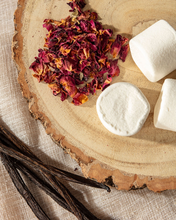 Marshmallow Rose Neutral Core Candle Large