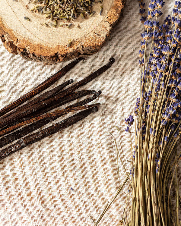 Wild Lavender Neutral Core Candle Large