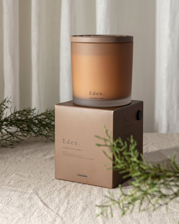 Chickidee Scents Clay Range - Eden  Double Wick Candle On Top Of Box