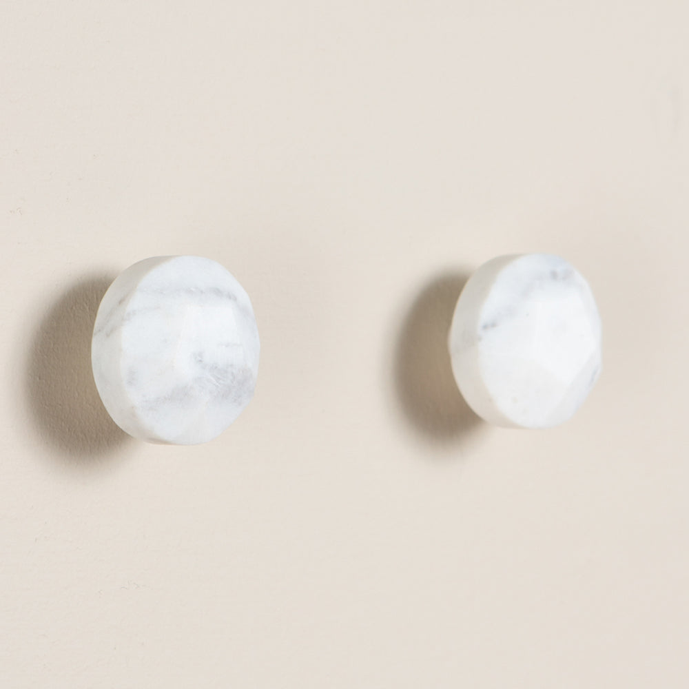 
                  
                    Lyze Artisan Drawer Knobs
                  
                